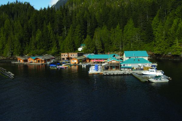 Knight Inlet Lodge