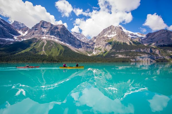 Travel Alberta - Maligne Lake (credit: Travel Alberta | Ryan Bray | Parks Canada)