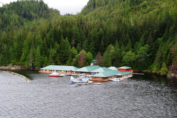 Knight Inlet Lodge