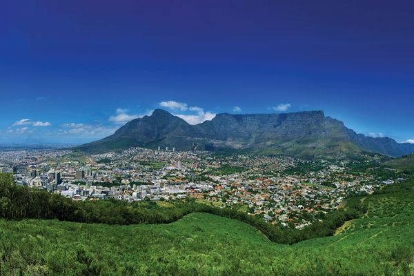 durbanville_view_of_table_mountain 