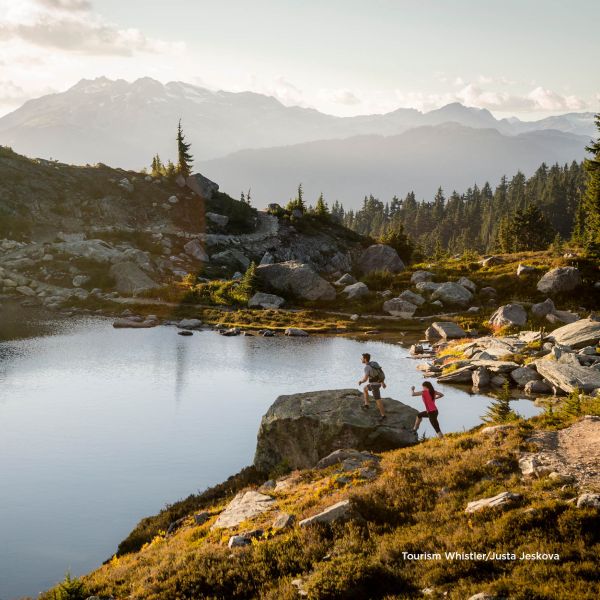 Hiking Whistler, Justa Jekova