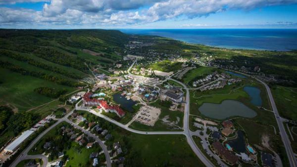 Blue_Mountains_Ontario_Canada