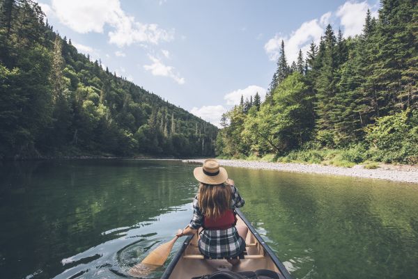 Canoe-Restigouche-Rive-New-Brunswick