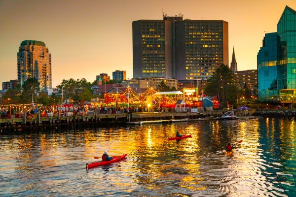 Halifax_Waterfront_Kayaking