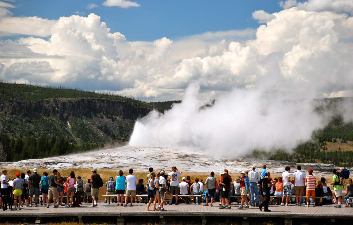 Old Faithful Geyser, Yellowstone NP