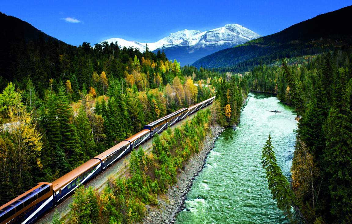 Rocky Mountaineer - Thompson River 