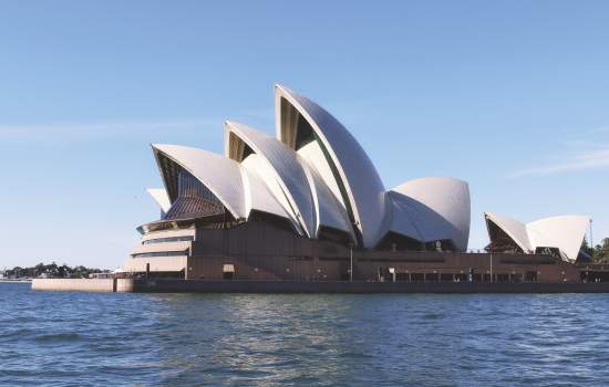 Sydney - View of Opera House 